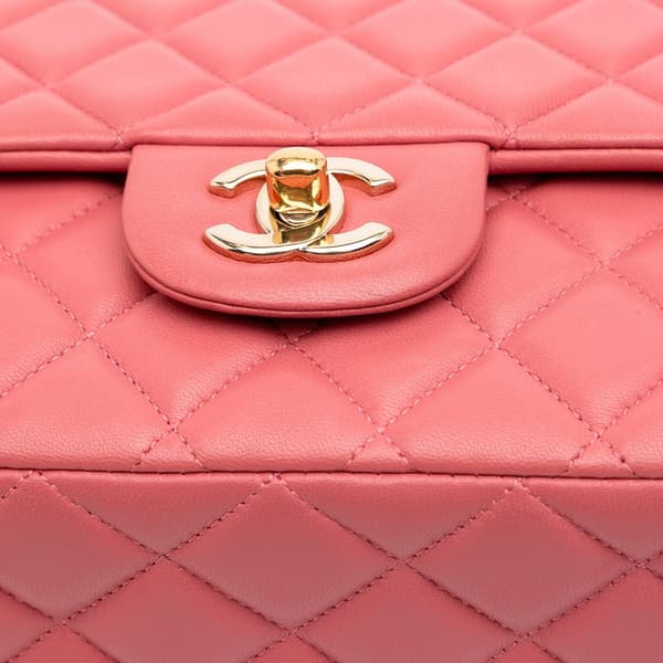 Pre-owned Chanel Medium Classic Lambskin Valentines Heart Charms Single Flap Pink
