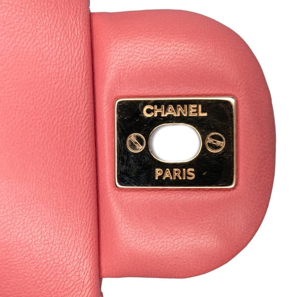 Pre-owned Chanel Medium Classic Lambskin Valentines Heart Charms Single Flap Pink