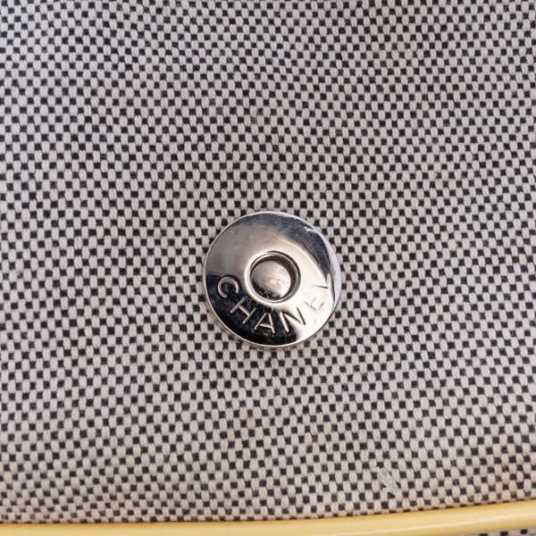 Pre-owned Chanel Canvas CC Camellia No. 5 Shoulder Bag Gray