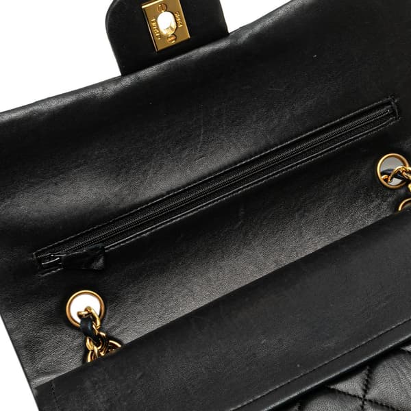 Pre-owned Chanel Medium Classic Lambskin Double Flap Black