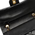 Miniatyrbild 8 av 10: Pre-owned Chanel Medium Classic Lambskin Double Flap Black