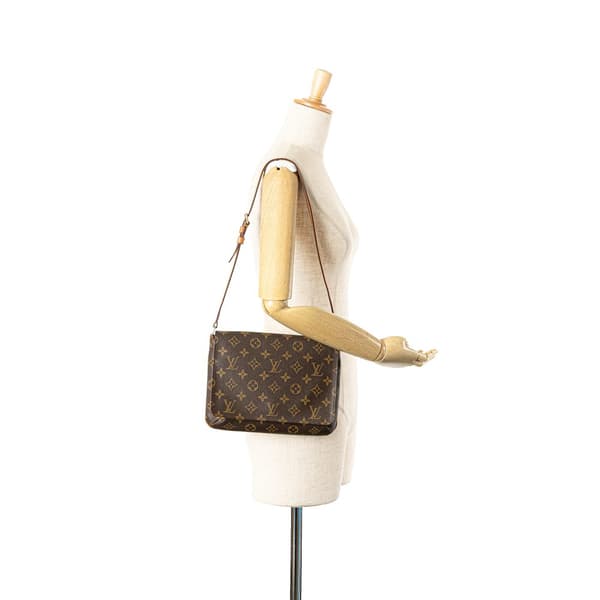 Pre-owned Louis Vuitton Monogram Musette Tango Short Strap Brown