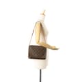 Miniatyrbild 10 av 10: Pre-owned Louis Vuitton Monogram Musette Tango Short Strap Brown
