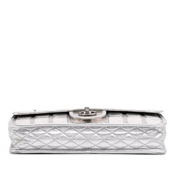 Pre-owned Chanel Vinyl Ice Cube Flap Silver