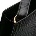 Pikkukuva 8 / 10: Pre-owned Louis Vuitton Epi Cluny Black