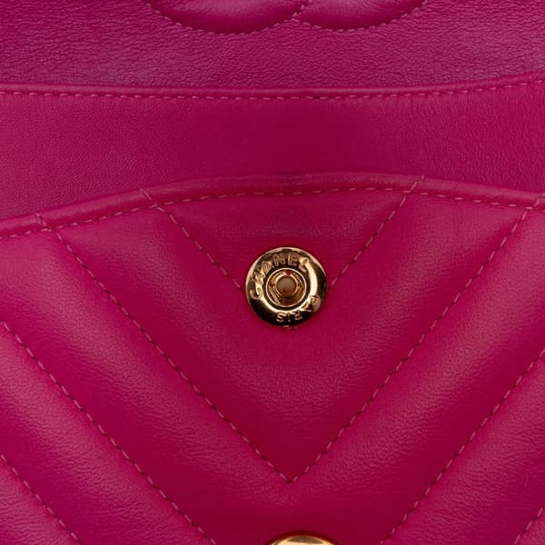 Pre-owned Chanel Medium Classic Chevron Lambskin Double Flap Pink