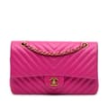 Miniatyrbild 1 av 10: Pre-owned Chanel Medium Classic Chevron Lambskin Double Flap Pink