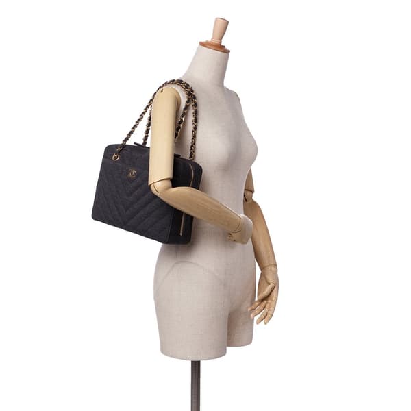 Pre-owned Chanel CC Chevron Jersey Camera Bag Gray