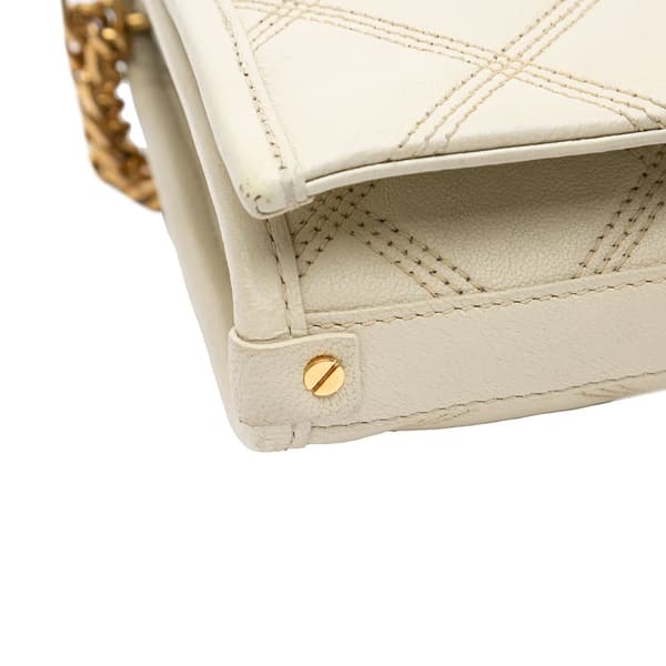 Pre-owned Saint Laurent Quilted Lambskin Diamond Becky Chain Wallet White