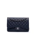 Miniatyrbillede 1 af 10: Pre-owned Chanel Medium Classic Caviar Double Flap Blue