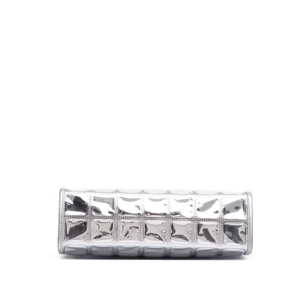 Pre-owned Chanel Vinyl Ice Cube Pochette Silver