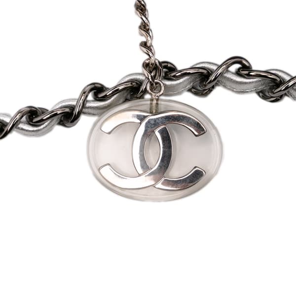 Pre-owned Chanel Vinyl Ice Cube Pochette Silver