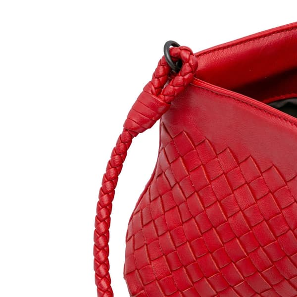 Pre-owned Bottega Veneta Leather Intrecciato Shoulder Bag Red