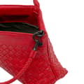 Miniatyrbilde 9 av 10: Pre-owned Bottega Veneta Leather Intrecciato Shoulder Bag Red