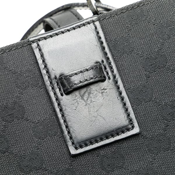 Pre-owned Gucci GG Canvas Shoulder Bag Black