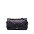 Miniatyrbild 1 av 10: Pre-owned Chanel Jumbo Quilted Iridescent Caviar Easy Flap Gray