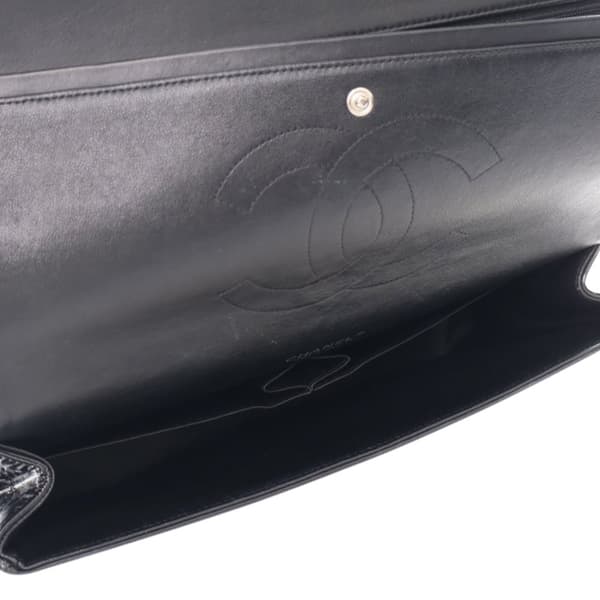Pre-owned Chanel Maxi Classic Patent Double Flap Black