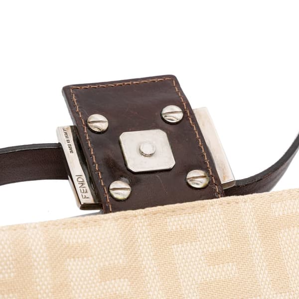 Pre-owned Fendi Zucca Canvas Baguette Brown