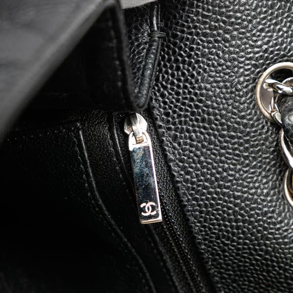 Pre-owned Chanel Jumbo Classic Caviar Double Flap Black