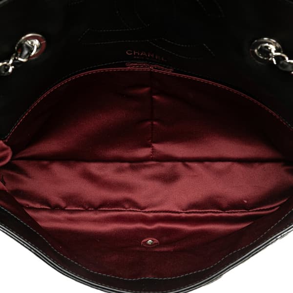 Pre-owned Chanel Jumbo Patent Lucky Symbols Flap Black