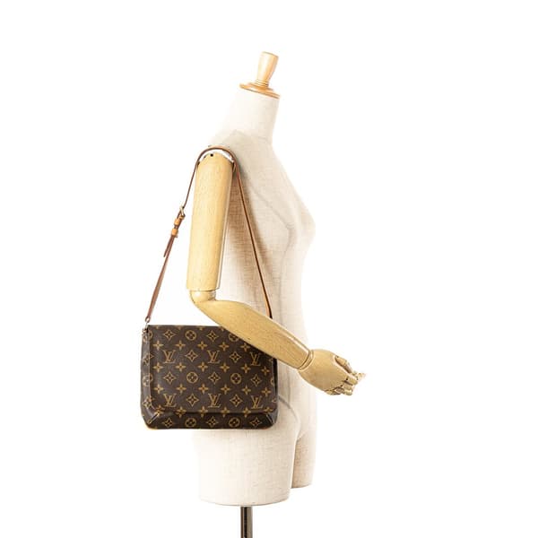 Pre-owned Louis Vuitton Monogram Musette Tango Short Strap Brown