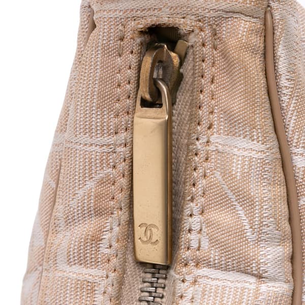 Pre-owned Chanel New Travel Line Nylon Shoulder Bag Brown