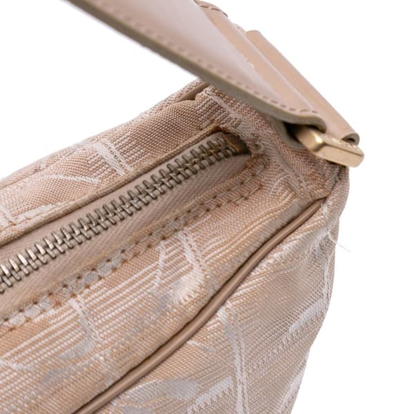 Pre-owned Chanel New Travel Line Nylon Shoulder Bag Brown