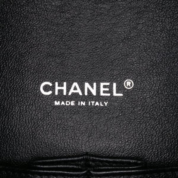 Pre-owned Chanel Maxi Classic Patent Double Flap Black