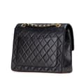 Miniatyrbillede 2 af 10: Pre-owned Chanel Medium Tall Classic Lambskin Double Flap Black