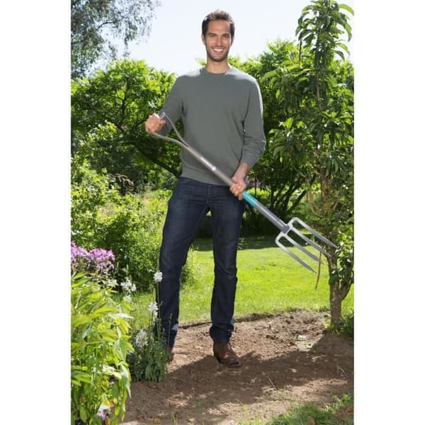 GARDENA NatureLine® spadgaffel – 100 % FSC® trähandtag – Ergo D-handtag – Pinnar av härdat stål – 10 års garanti (17002-20)