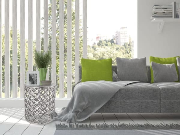 Dekorativ metall sidobord Kairo -silver eller guld aluminium