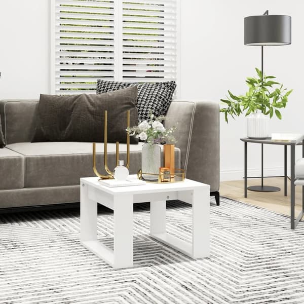 Sidobord vit 50x50x35 cm konstruerat trä - Soffbord - Bord - Home & Living