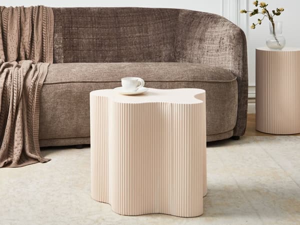 Sidebord Off-White MDF Uregelmessig Riflet Design Understell 40 x 50 cm Moderne Design Stue