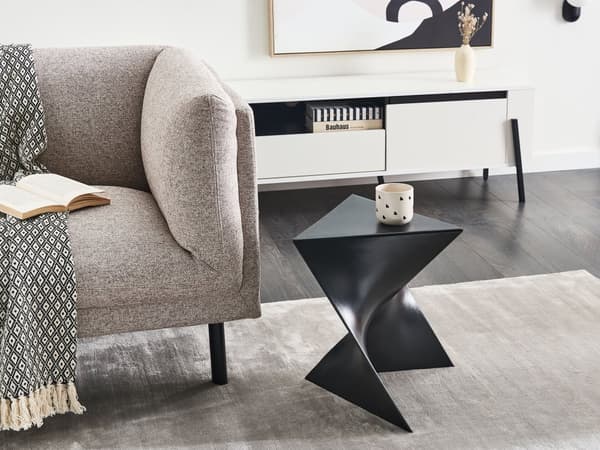 Sidebord Svart Trekantet Geometrisk Form Endebord i Plast Aksentbord