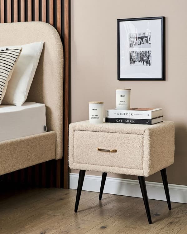 Beige FLAYAT Lumarko sengebord!