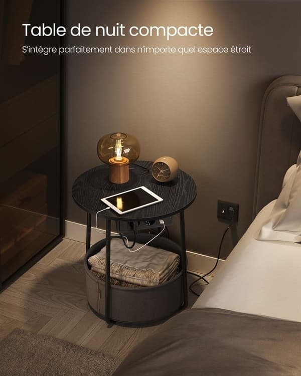 Rundt sidebord med ladestation, lille bord med stikkontakt, sofabord, USB-porte, stofkurv, stue, soveværelse,