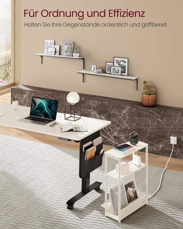 Slankt sidebord med strømskinne, 3-lags sengebord, sofaende, til små rum, magasinhylde, sovesofa
