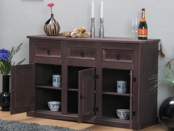 New Mexico Sideboard med 3 skuffer og 3 låger bredde 132 cm, højde 84 cm kolonial bejdse/voks.