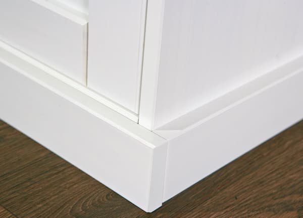 Wright skænk 2 låger, 2 glas låger, 2 skuffer hvid, brun.