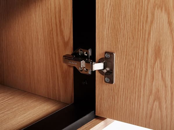 Skjenk Lyst tre med svart treverk med eikefinish 3 skap 2 hyller Retro