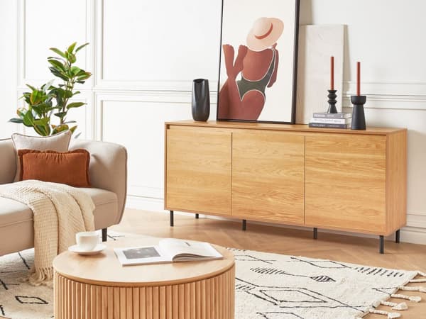 Skænk 3 døre lyst træ med sorte metalben Fritstående skab med hylder Opbevaringsenhed til hjemmet Highboard Minimalistisk