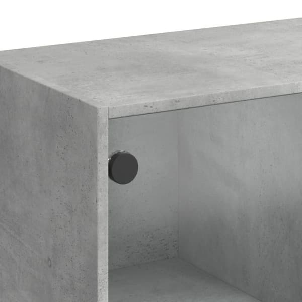 vidaXL Highboard med dører betonggrå 68x37x142 cm konstruert tre