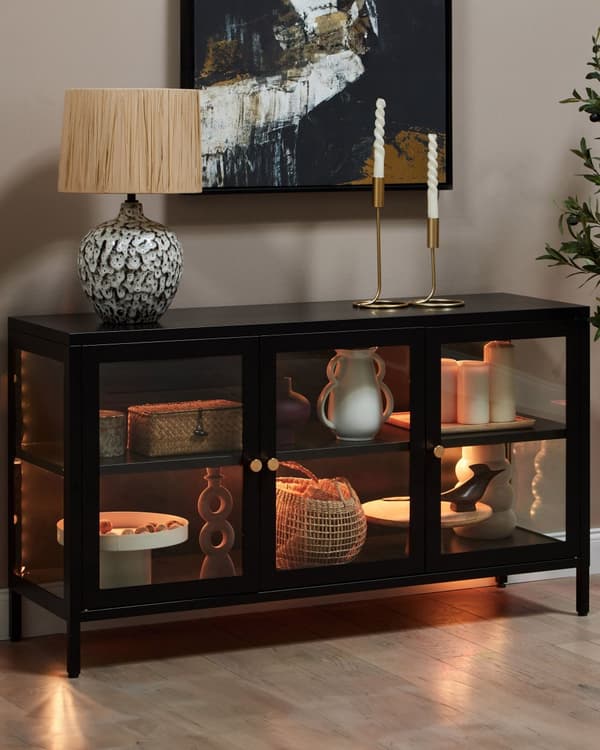 LED-skjenk med 3 dører Svart stål herdet glass Justerbare hyller Benkapper Stue Møbler Moderne design