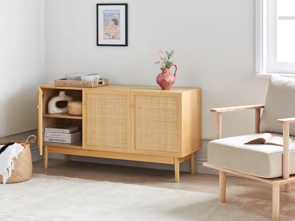 Skänk med 3 Dörrar Rotting Spånskiva Ljust Trä Furu Boho-stil Vardagsrum