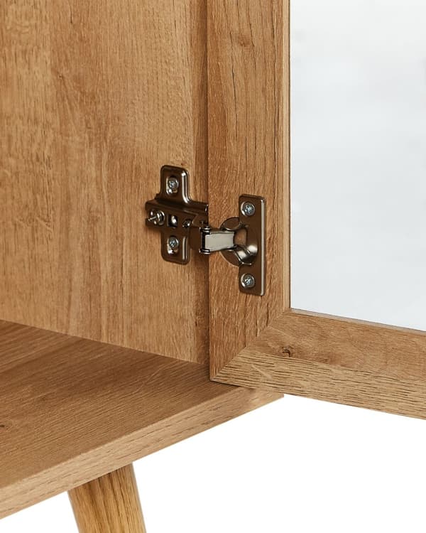 3-dørs Skjenk i Lyst Tre Sponplater Bein i Furu 2 Hyller med Glassfront Minimalistisk Stil