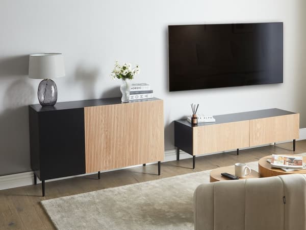 Skjenk Brun Svart MDF Metallben 3 dører Riflet front Moderne design Oppbevaring