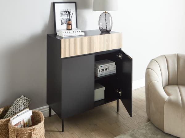 2-dørs skab sort og brun MDF lyst træ ribbet design med skuffe moderne stue