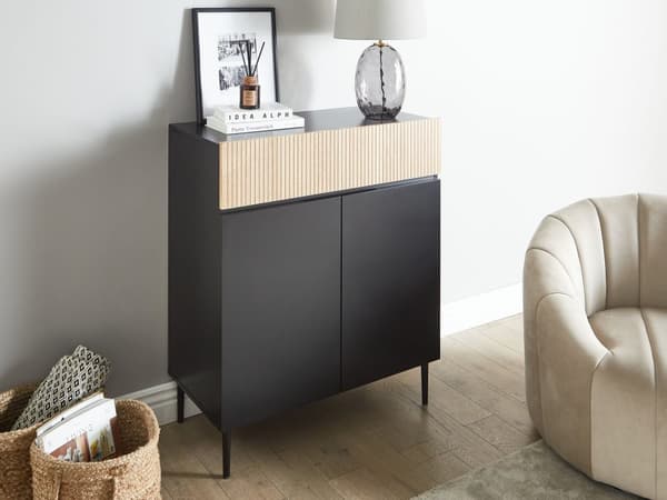 2-dørs skab sort og brun MDF lyst træ ribbet design med skuffe moderne stue