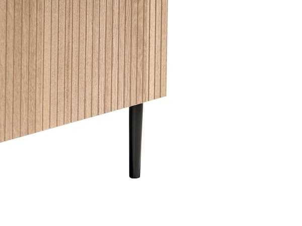 Kommode med 4 skuffer brun MDF lyst træ ribbet design moderne stue soveværelse