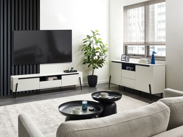 Skjenk Hvit Treverk 3 skuffer Metallben Industrielt Design Moderne Stil